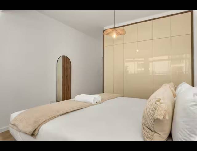 2 BEDROOM APARTMENT TO LET IN GREEN POINT